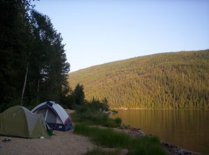 Camping_by_Barriere_Lake,_British_Columbia_-_20040801